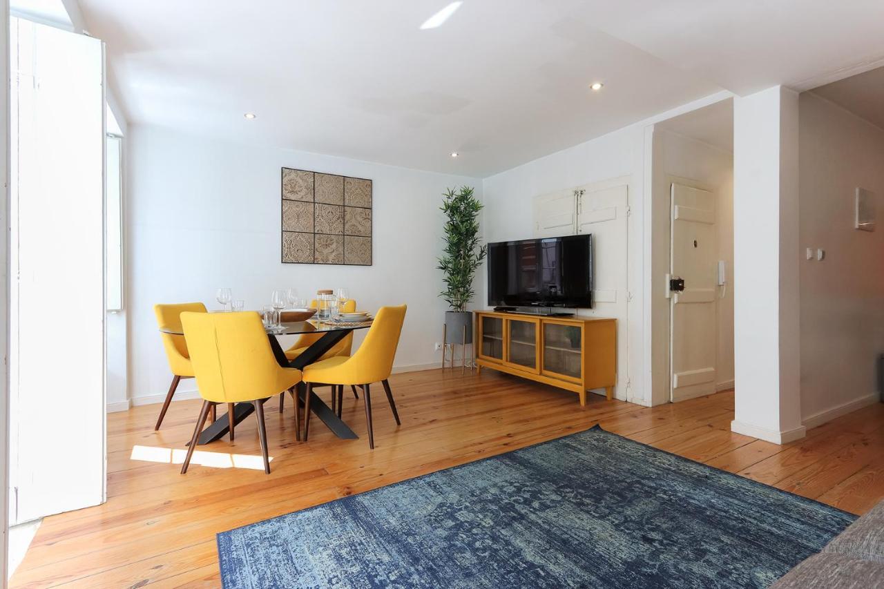 Charming And Stylish Downtown Apt In XIX Century Building Lisboa Kültér fotó