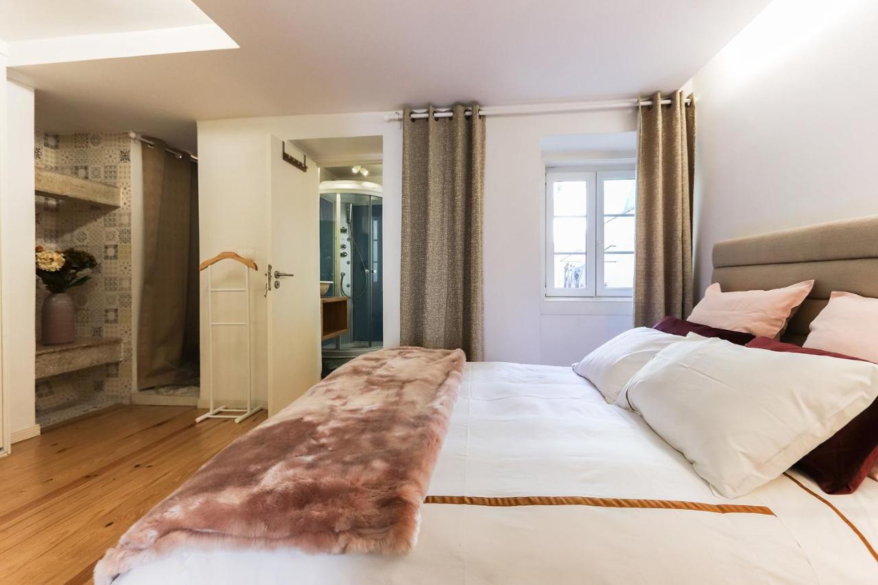 Charming And Stylish Downtown Apt In XIX Century Building Lisboa Kültér fotó