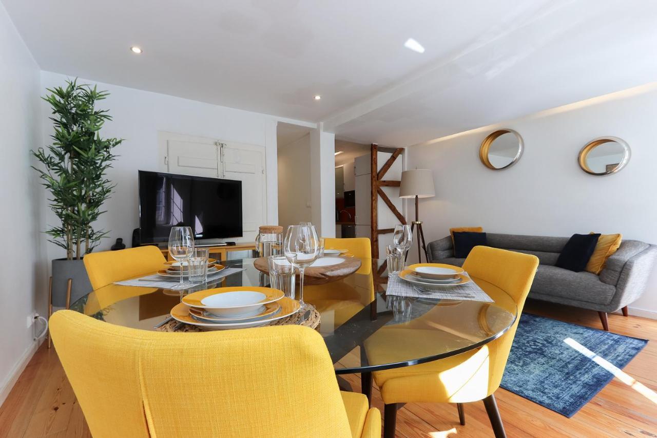 Charming And Stylish Downtown Apt In XIX Century Building Lisboa Kültér fotó