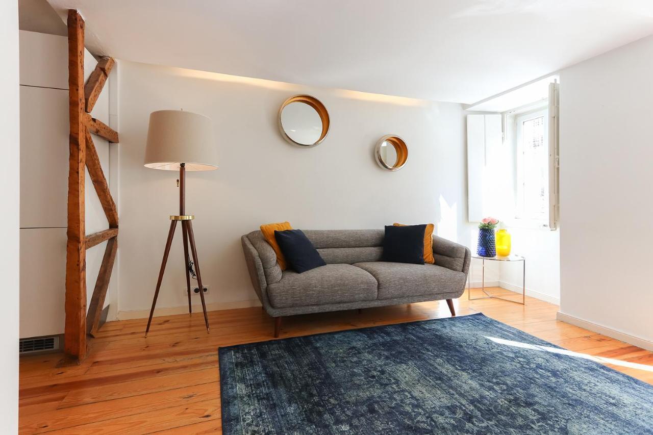 Charming And Stylish Downtown Apt In XIX Century Building Lisboa Kültér fotó